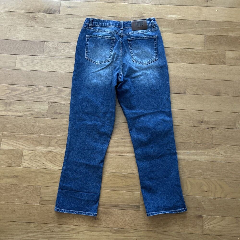 FRYE Women’s Straight Denim Jeans Women's Size 6/28 - Picture 2 of 8